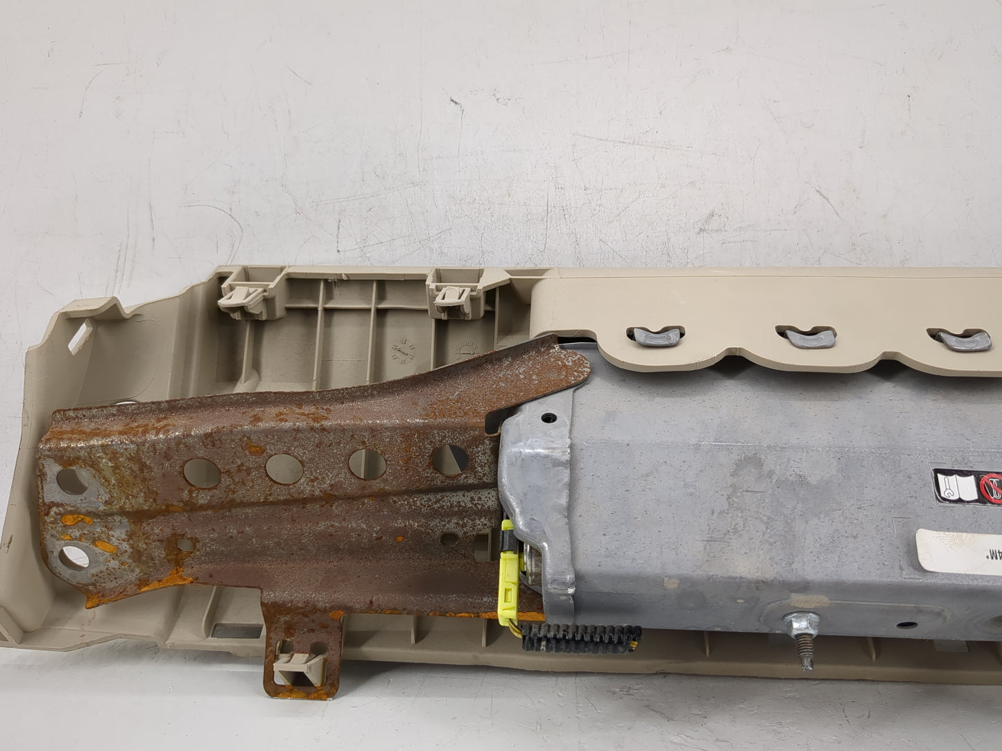 2018-2022 Toyota Camry Air Bag Passenger Right Dashboard OEM Fits Fits 2018 2019 2020 2021 2022 OEM Used Auto Parts - Oemuse
