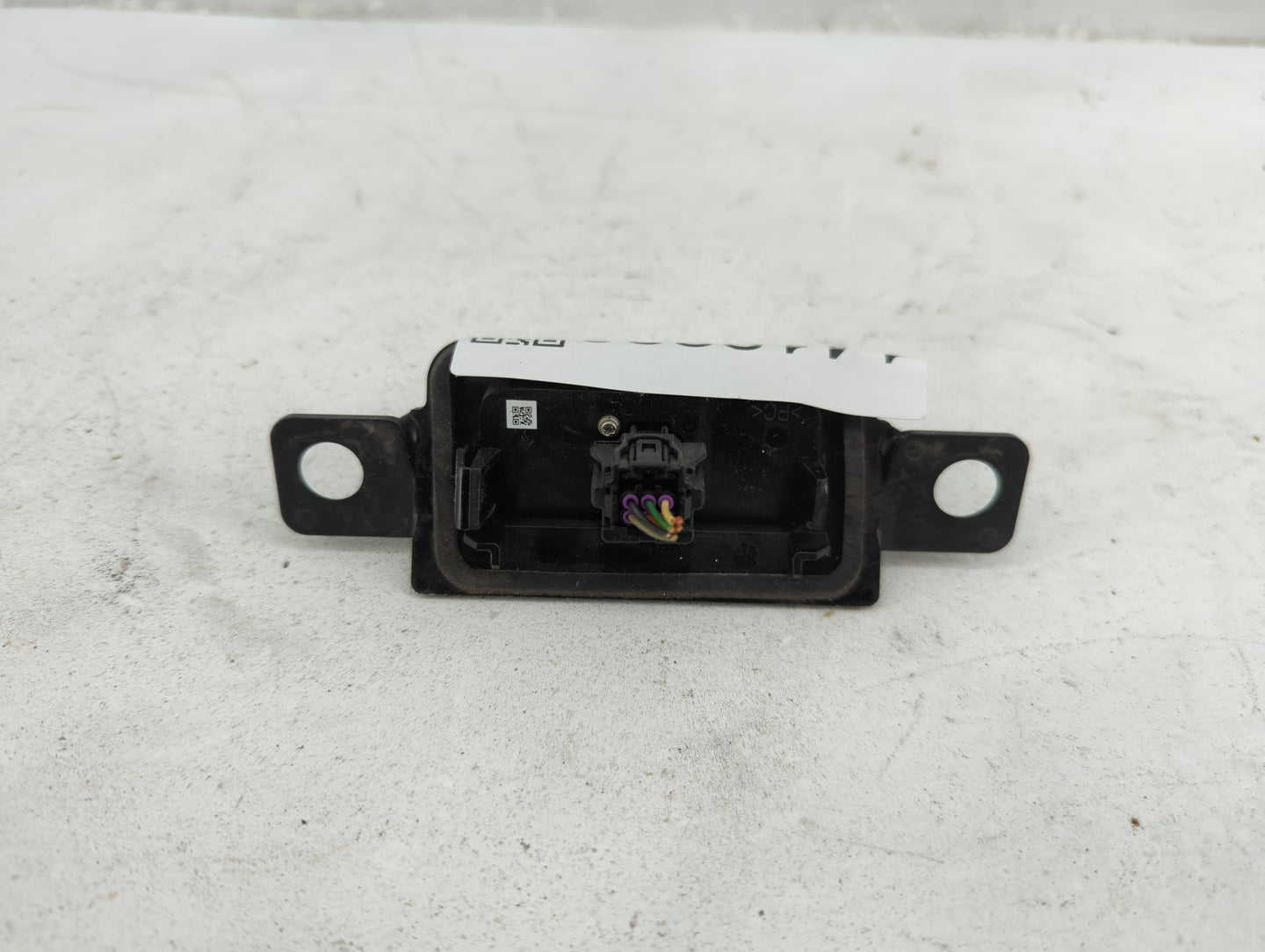 2020-2022 Toyota Camry Back Up Sensor Backup Camera - Oemusedautoparts1.com