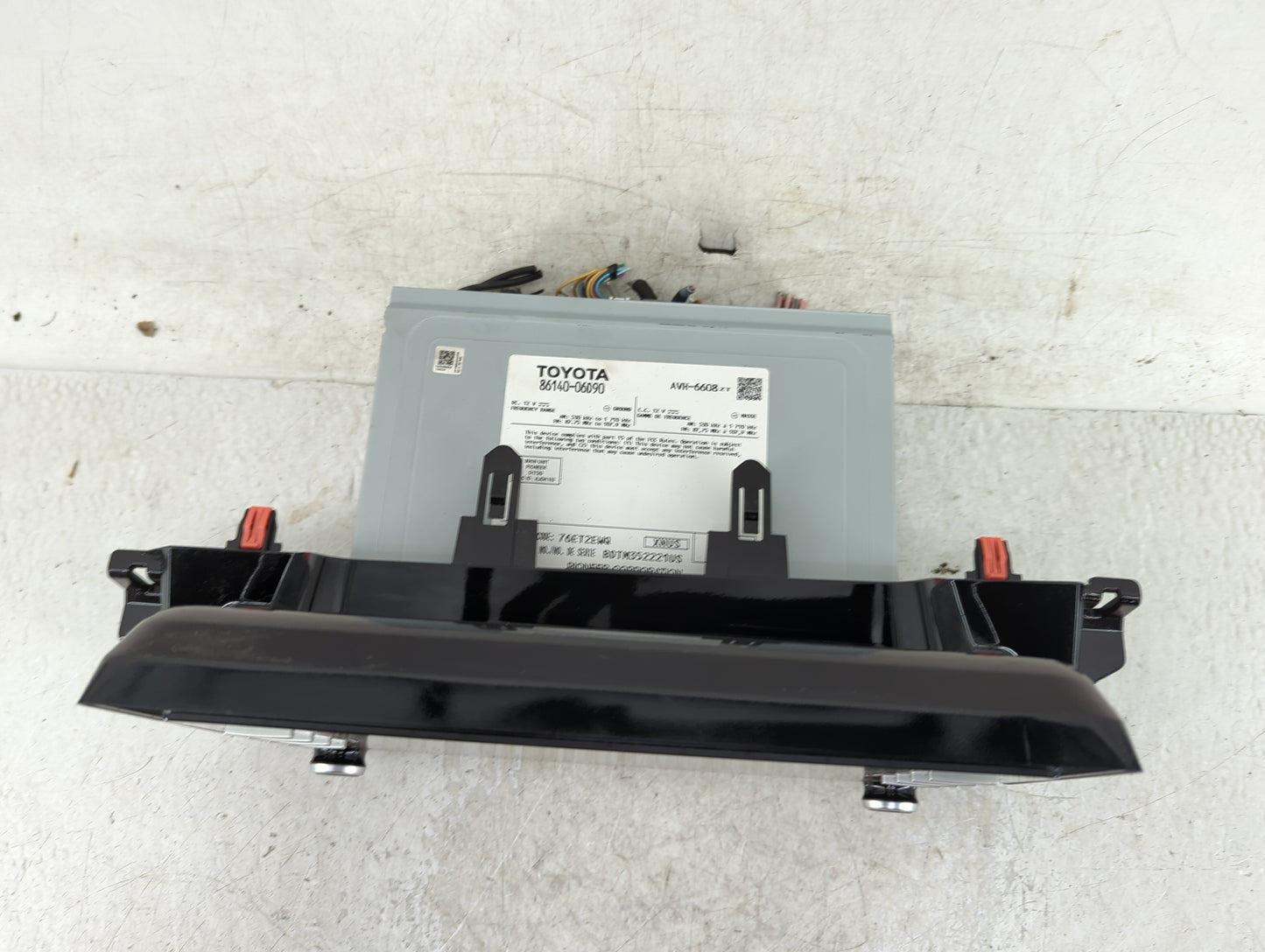 2020-2022 Toyota Camry Radio AM FM Cd Player Receiver Replacement P/N:86140-06D90 Fits Fits 2020 2021 2022 OEM Used Auto Par