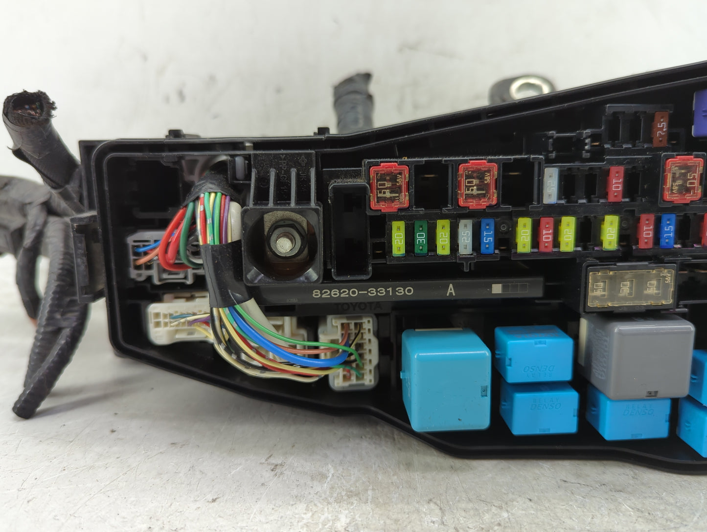 2018-2022 Toyota Camry Fusebox Fuse Box Panel Relay Module P/N:82620-33130 Fits Fits 2018 2019 2020 2021 2022 OEM Used Auto 
