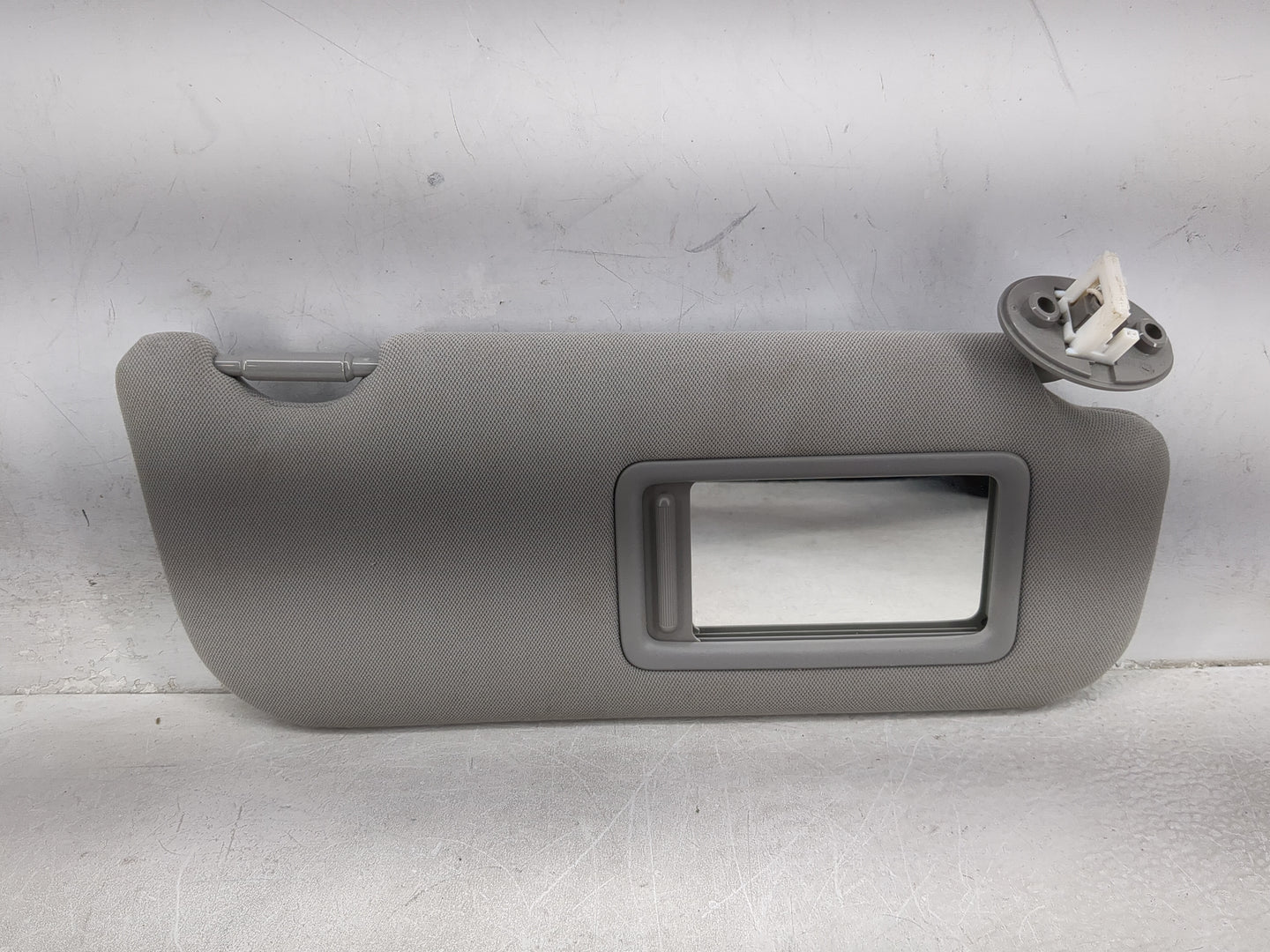 2018-2022 Toyota Camry Sun Visor Shade Replacement Passenger Right Mirror Fits Fits 2018 2019 2020 2021 2022 OEM Used Auto P