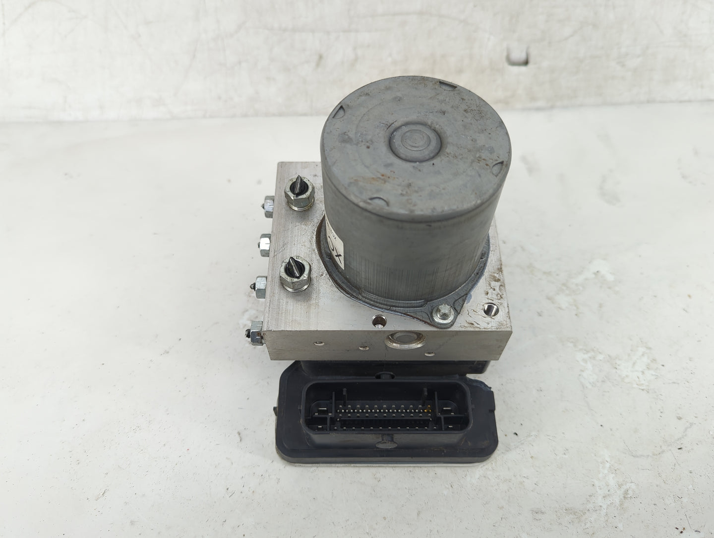 2021-2022 Toyota Camry ABS Pump Control Module Replacement P/N:44540 06450 XC2180001220702029294 Fits Fits 2021 2022 OEM Use