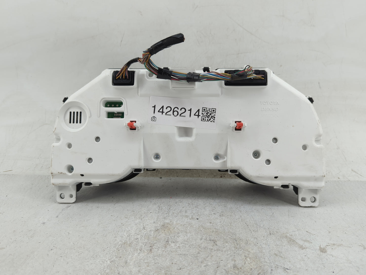 2019-2022 Toyota Camry Instrument Cluster Speedometer Gauges P/N:83800-0XD23-00 Fits Fits 2019 2020 2021 2022 OEM Used Auto 