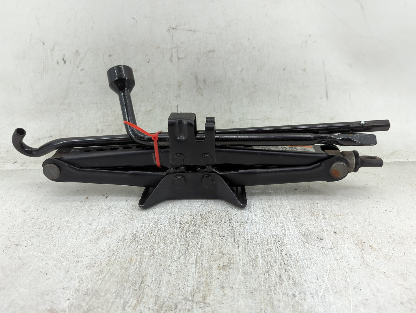 2022 Toyota Camry Spare Scissor Car Jack - Oemusedautoparts1.com
