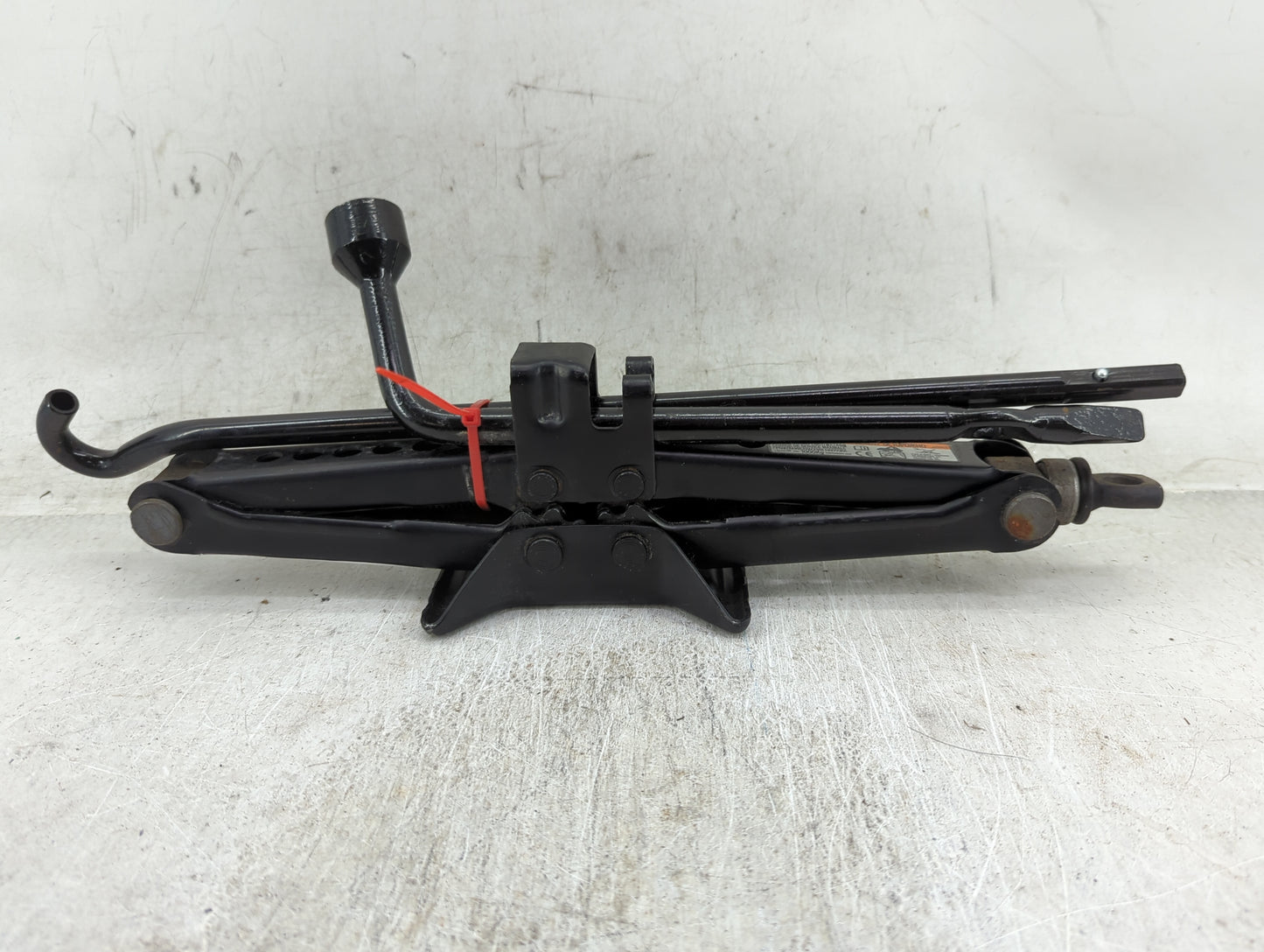 2022 Toyota Camry Spare Scissor Car Jack - Oemusedautoparts1.com