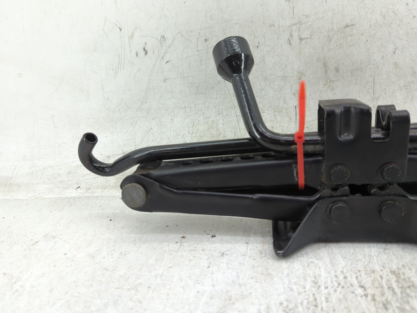 2022 Toyota Camry Spare Scissor Car Jack - Oemusedautoparts1.com