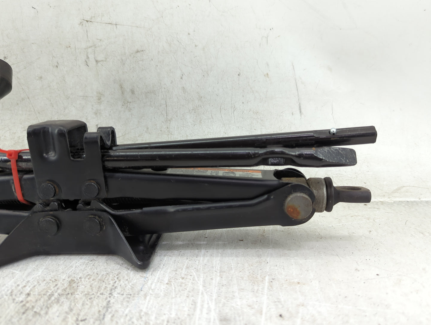 2022 Toyota Camry Spare Scissor Car Jack - Oemusedautoparts1.com