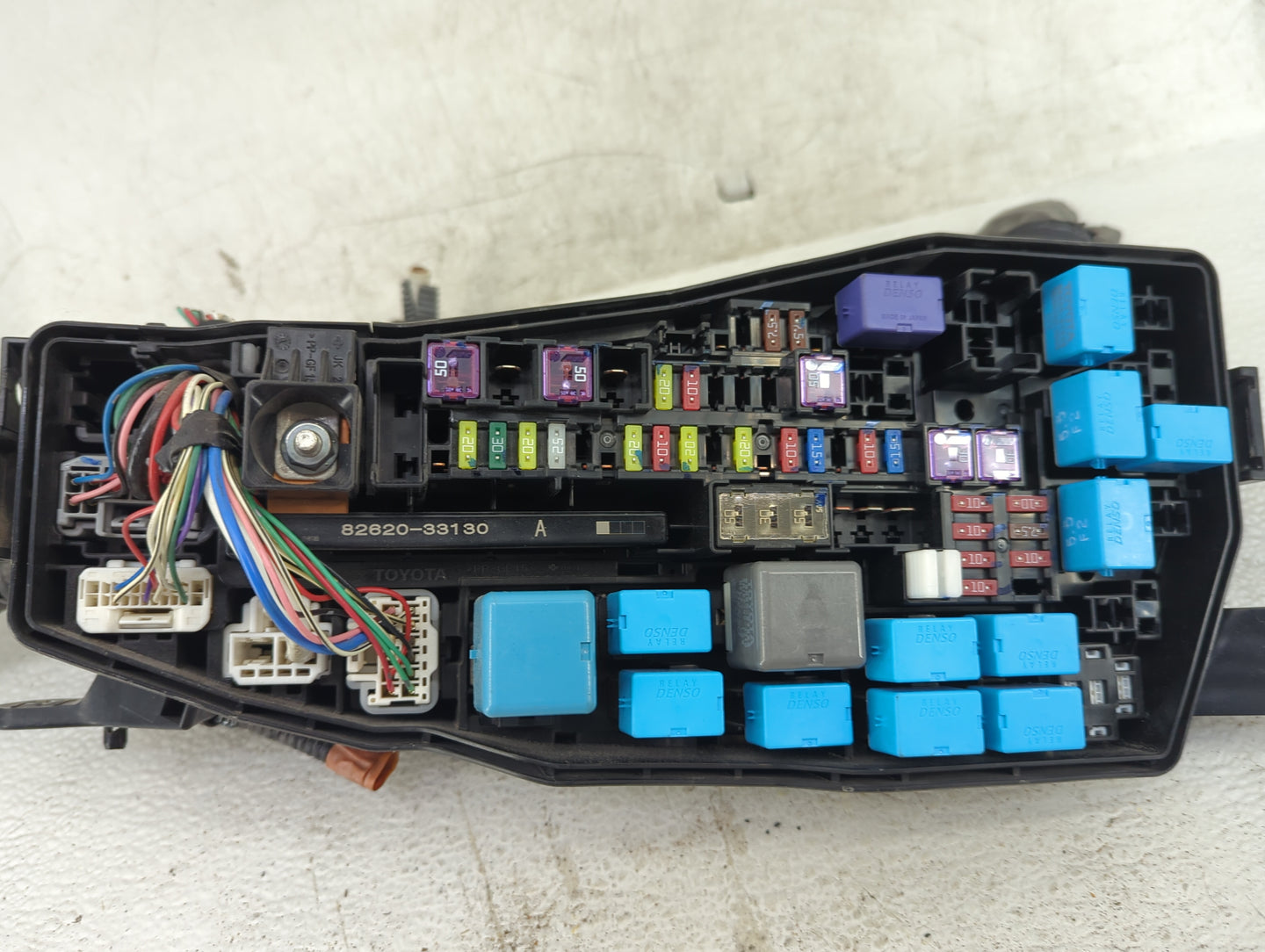 2018-2022 Toyota Camry Fusebox Fuse Box Panel Relay Module P/N:82620-33130 Fits Fits 2018 2019 2020 2021 2022 OEM Used Auto 