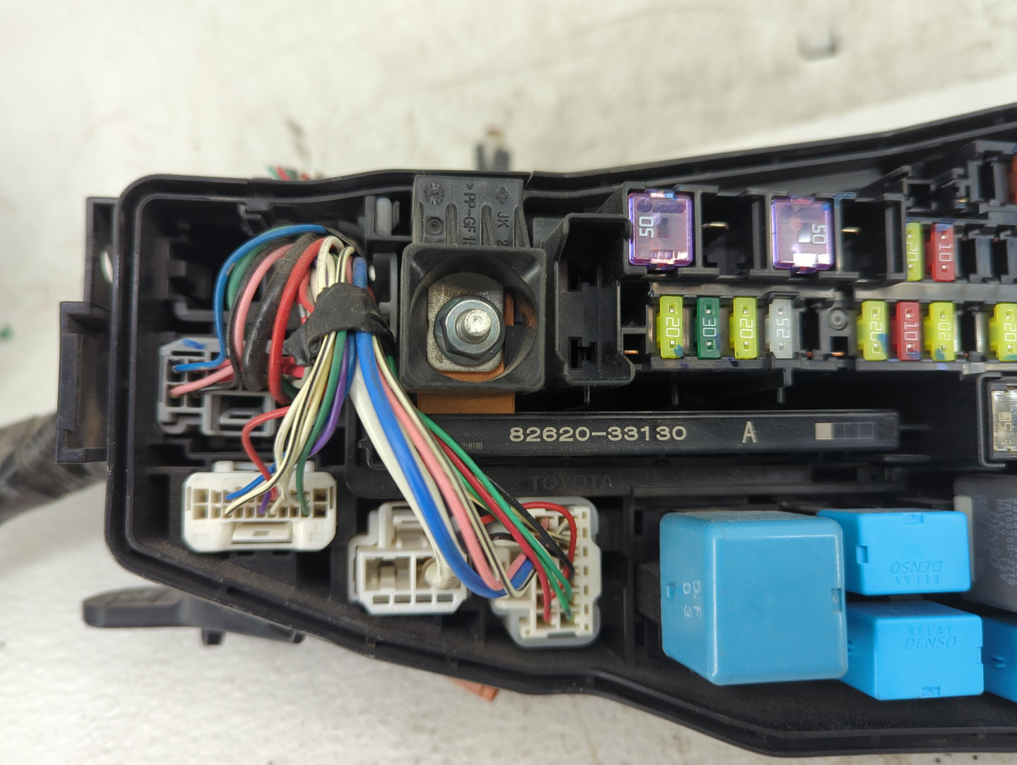 2018-2022 Toyota Camry Fusebox Fuse Box Panel Relay Module P/N:82620-33130 Fits Fits 2018 2019 2020 2021 2022 OEM Used Auto 