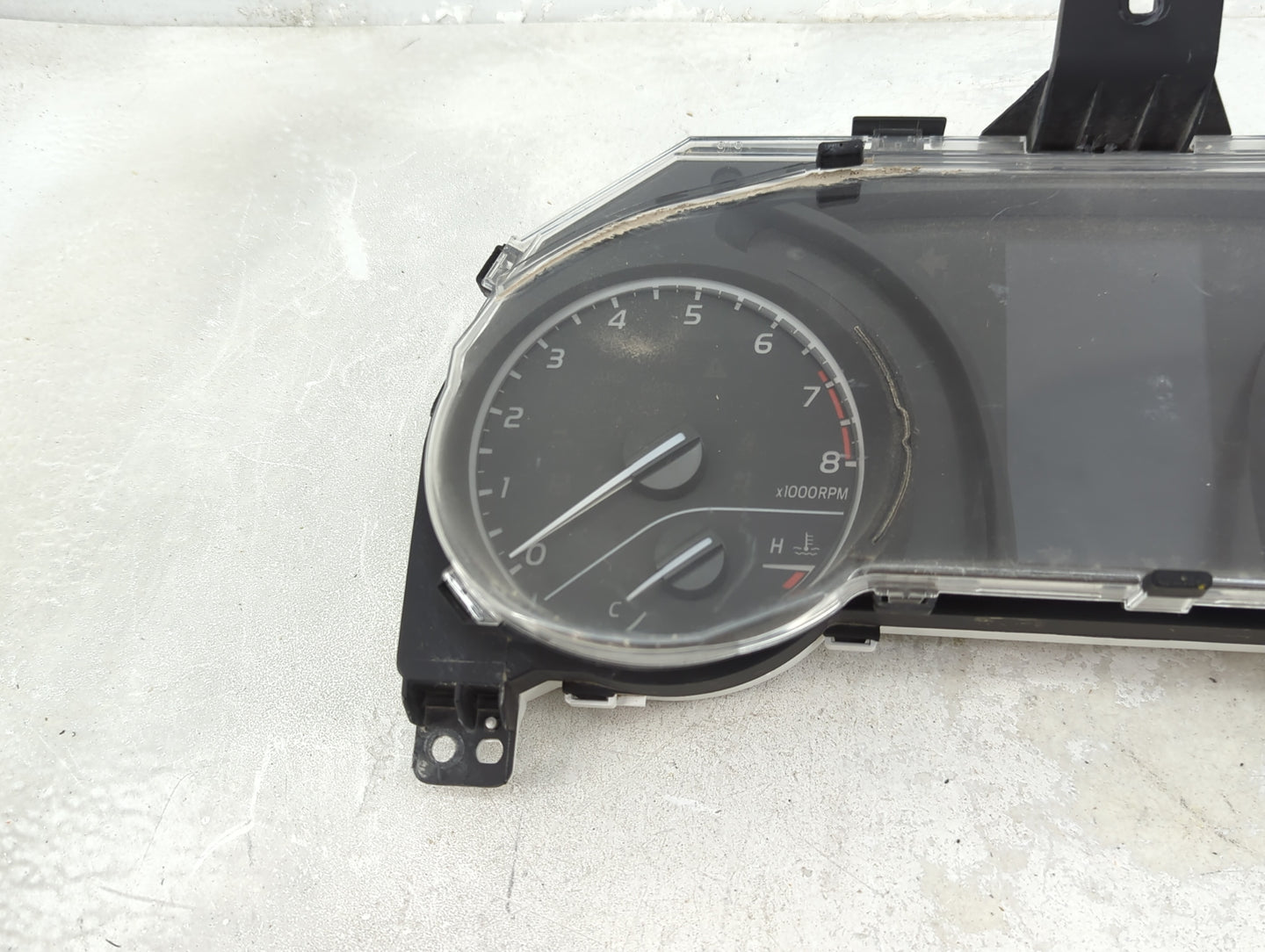 2019-2022 Toyota Camry Instrument Cluster Speedometer Gauges P/N:83800-0XD23-00 Fits Fits 2019 2020 2021 2022 OEM Used Auto 
