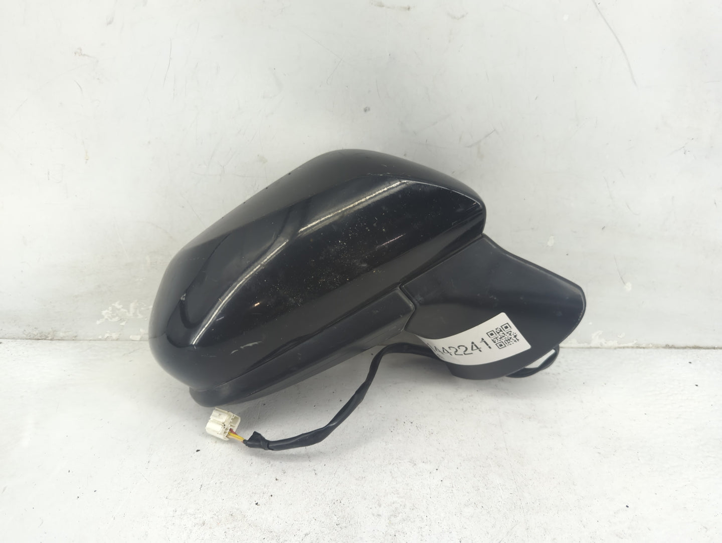 2018-2022 Toyota Camry Passenger Side View Mirror - Right Door Mirror OEM Used - Oemusedautoparts1.com