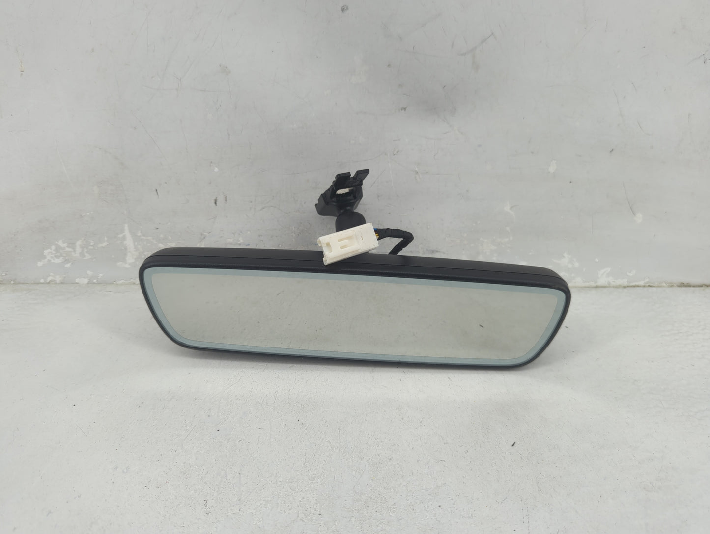 2019-2022 Toyota Camry Interior Rear View Mirror Replacement OEM P/N:4112A-AECHL5 Fits Fits 2019 2020 2021 2022 OEM Used Aut