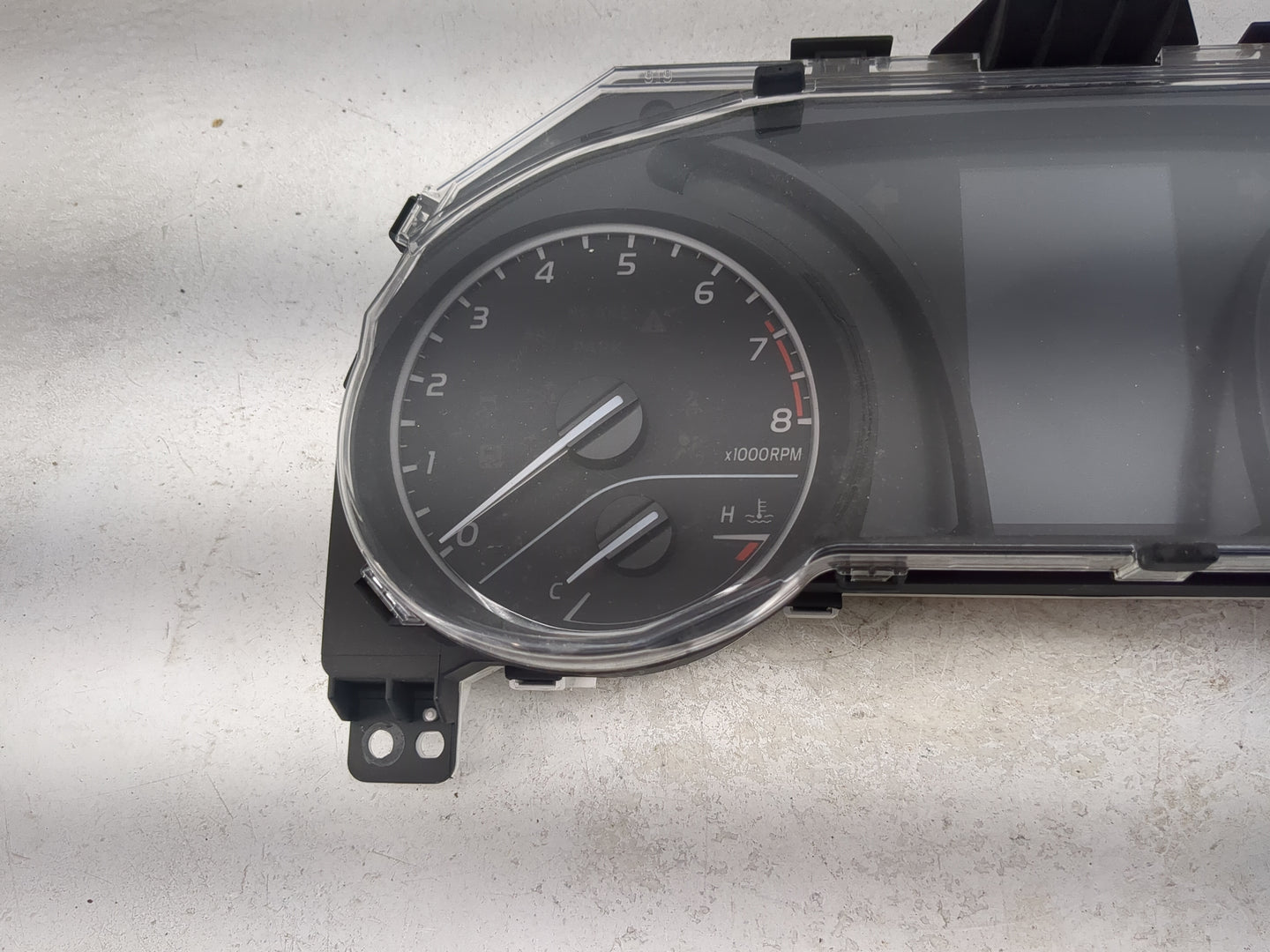 2019-2022 Toyota Camry Instrument Cluster Speedometer Gauges P/N:83800-0XD23-00 TN257580-9406 Miles: Fits Fits 2019 2020 202