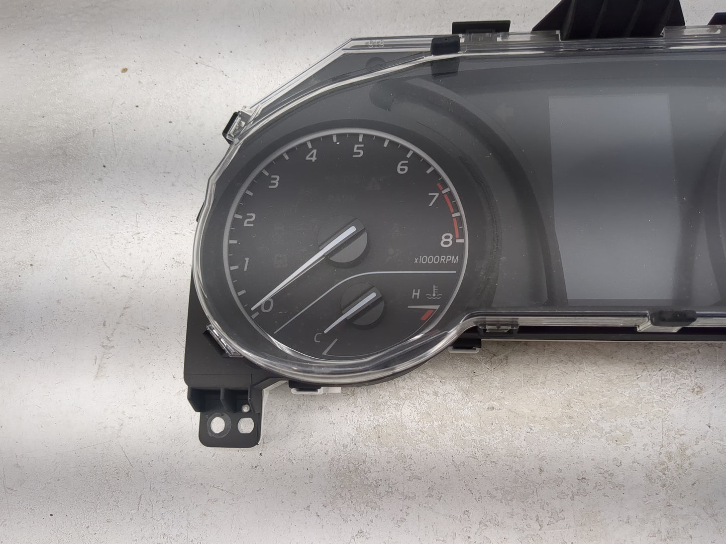 2019-2022 Toyota Camry Instrument Cluster Speedometer Gauges P/N:83800-0XD23-00 TN257580-9406 Miles: Fits Fits 2019 2020 202