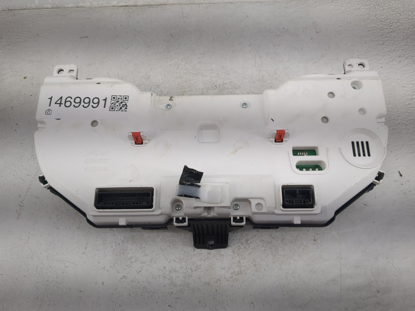 2019-2022 Toyota Camry Instrument Cluster Speedometer Gauges P/N:83800-0XD23-00 TN257580-9406 Miles: Fits Fits 2019 2020 202