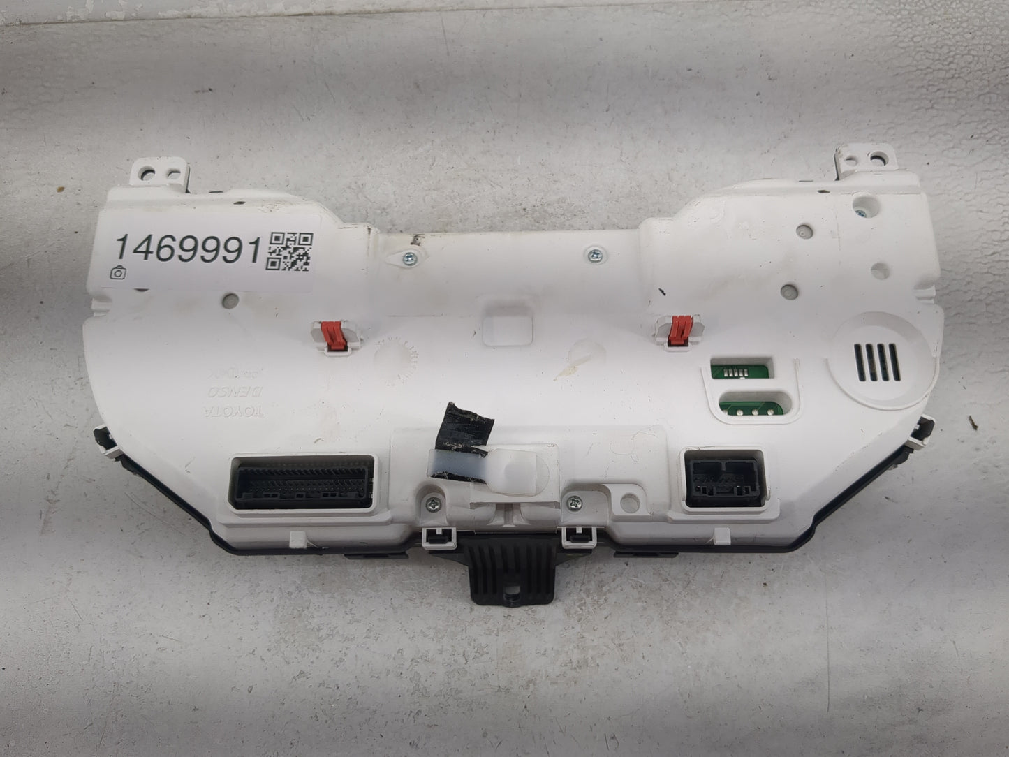 2019-2022 Toyota Camry Instrument Cluster Speedometer Gauges P/N:83800-0XD23-00 TN257580-9406 Miles: Fits Fits 2019 2020 202