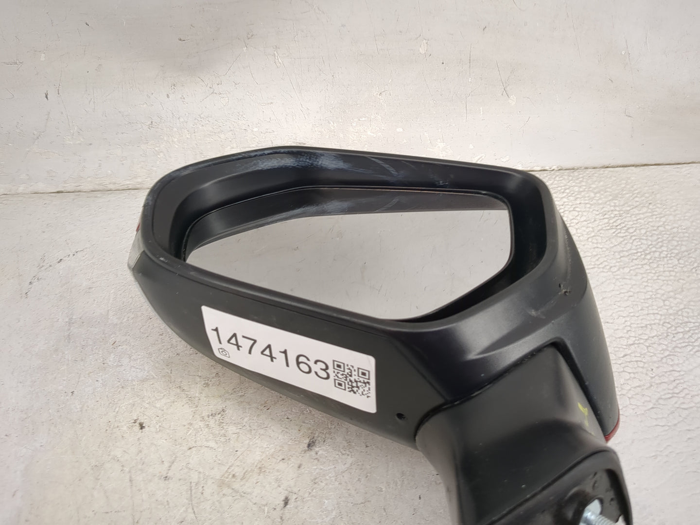 2018-2022 Toyota Camry Driver Side View Mirror - Left Door Mirror OEM Used - Oemusedautoparts1.com
