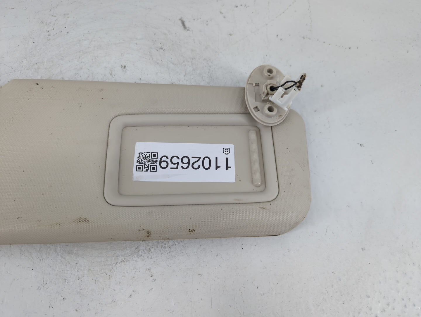2022 Toyota Corolla Sun Visor Shade Replacement Passenger Right Mirror Fits OEM Used Auto Parts - Oemusedautoparts1.com