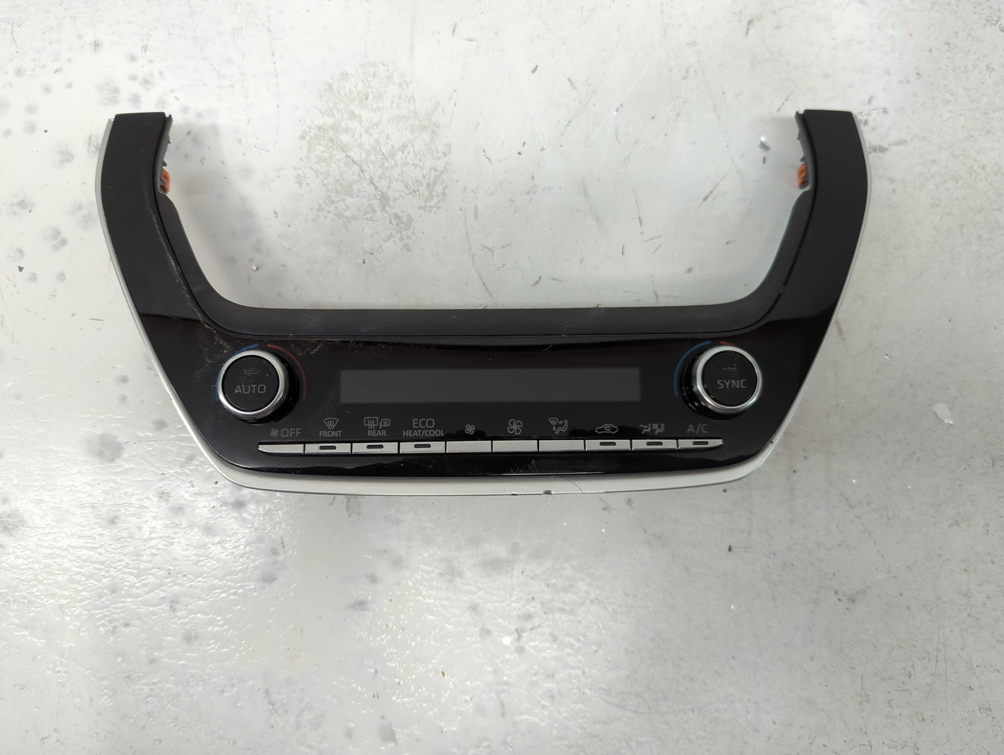2022 Toyota Corolla Climate Control Module Temperature AC/Heater Replacement P/N:75K533 55900-0A070 Fits OEM Used Auto Parts