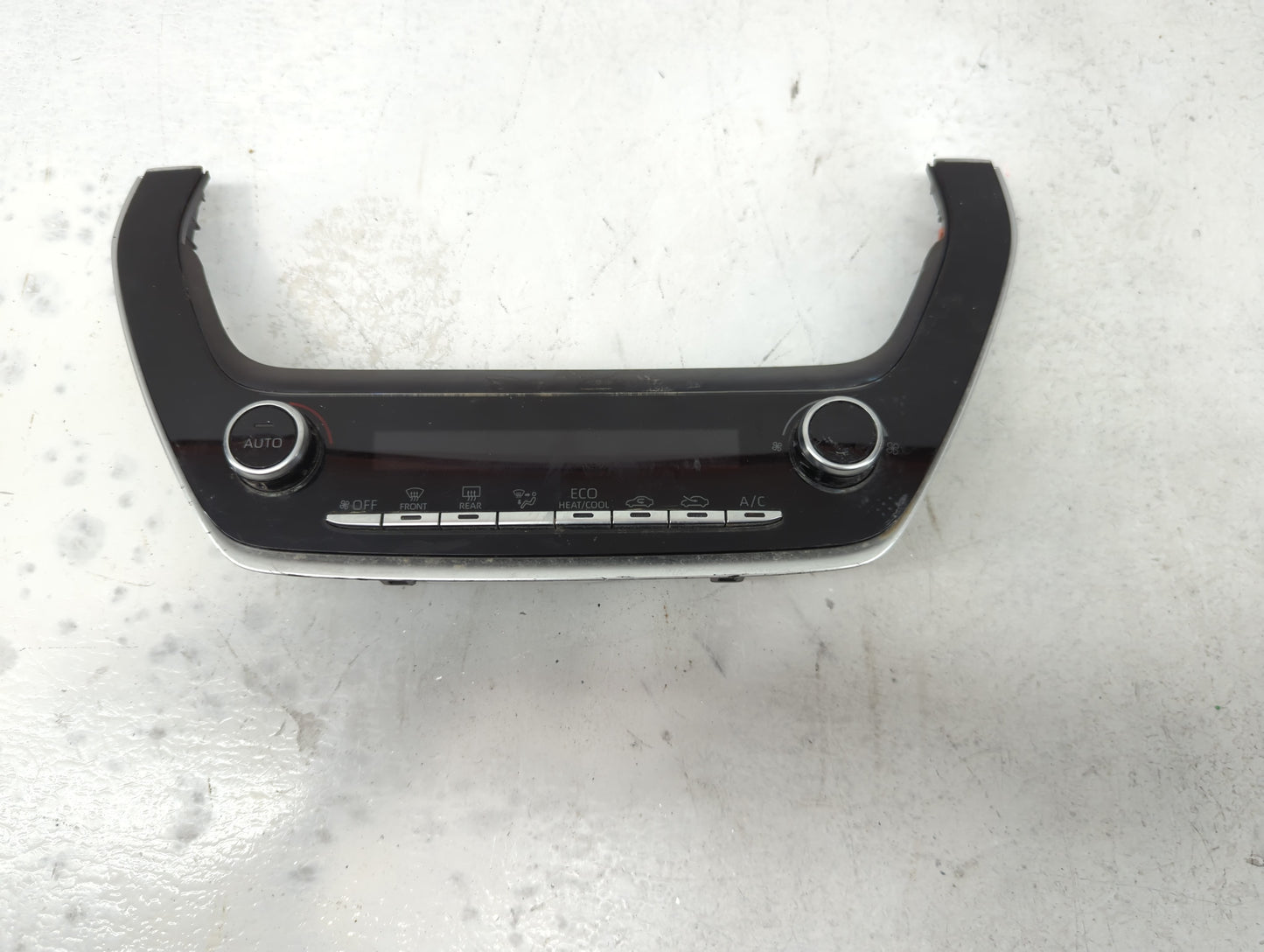 2022 Toyota Corolla Climate Control Module Temperature AC/Heater Replacement P/N:55900-02D30 Fits OEM Used Auto Parts - Oemu