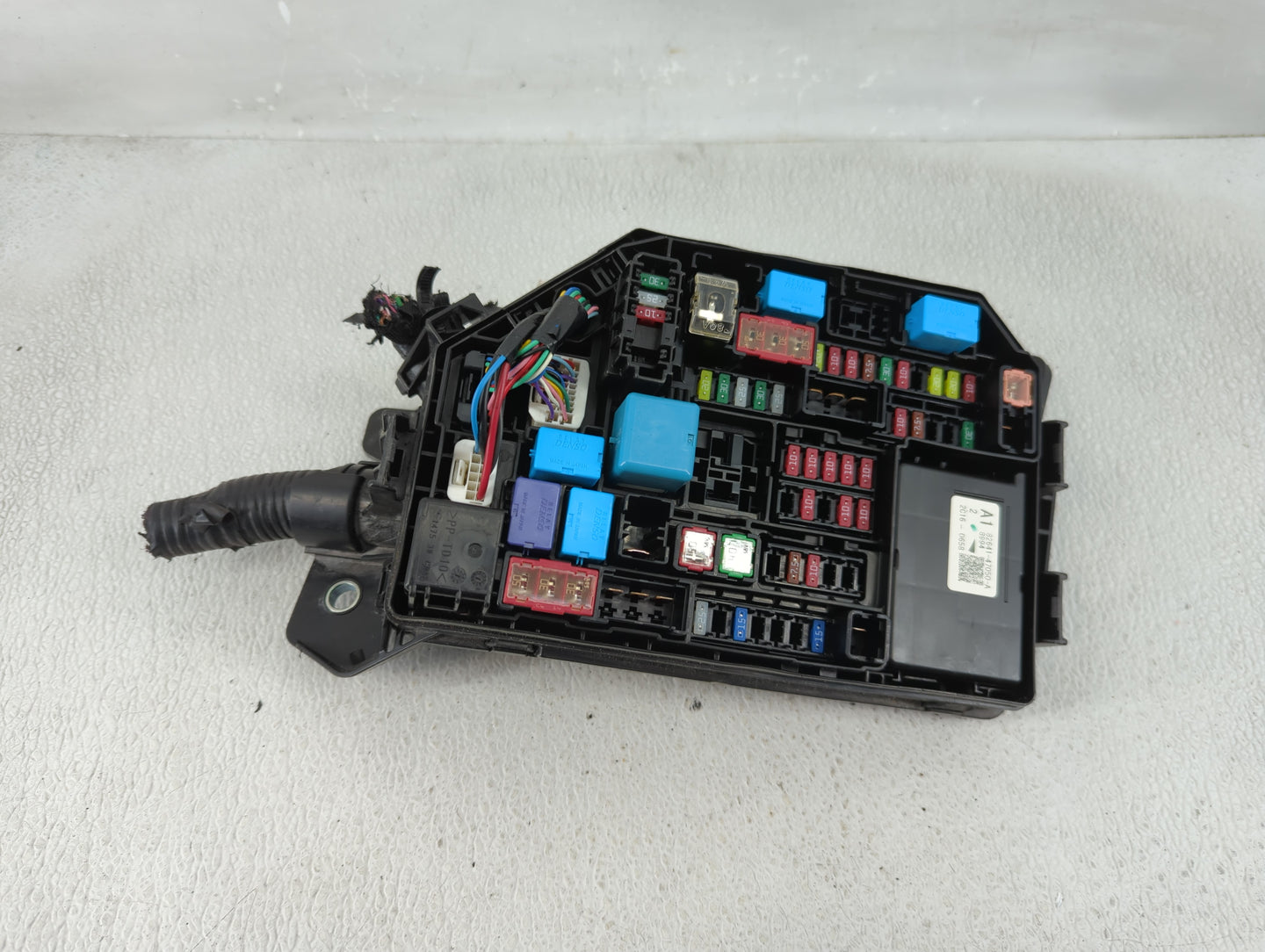 2020-2022 Toyota Corolla Fusebox Fuse Box Panel Relay Module P/N:82641-47050-A Fits Fits 2020 2021 2022 OEM Used Auto Parts 