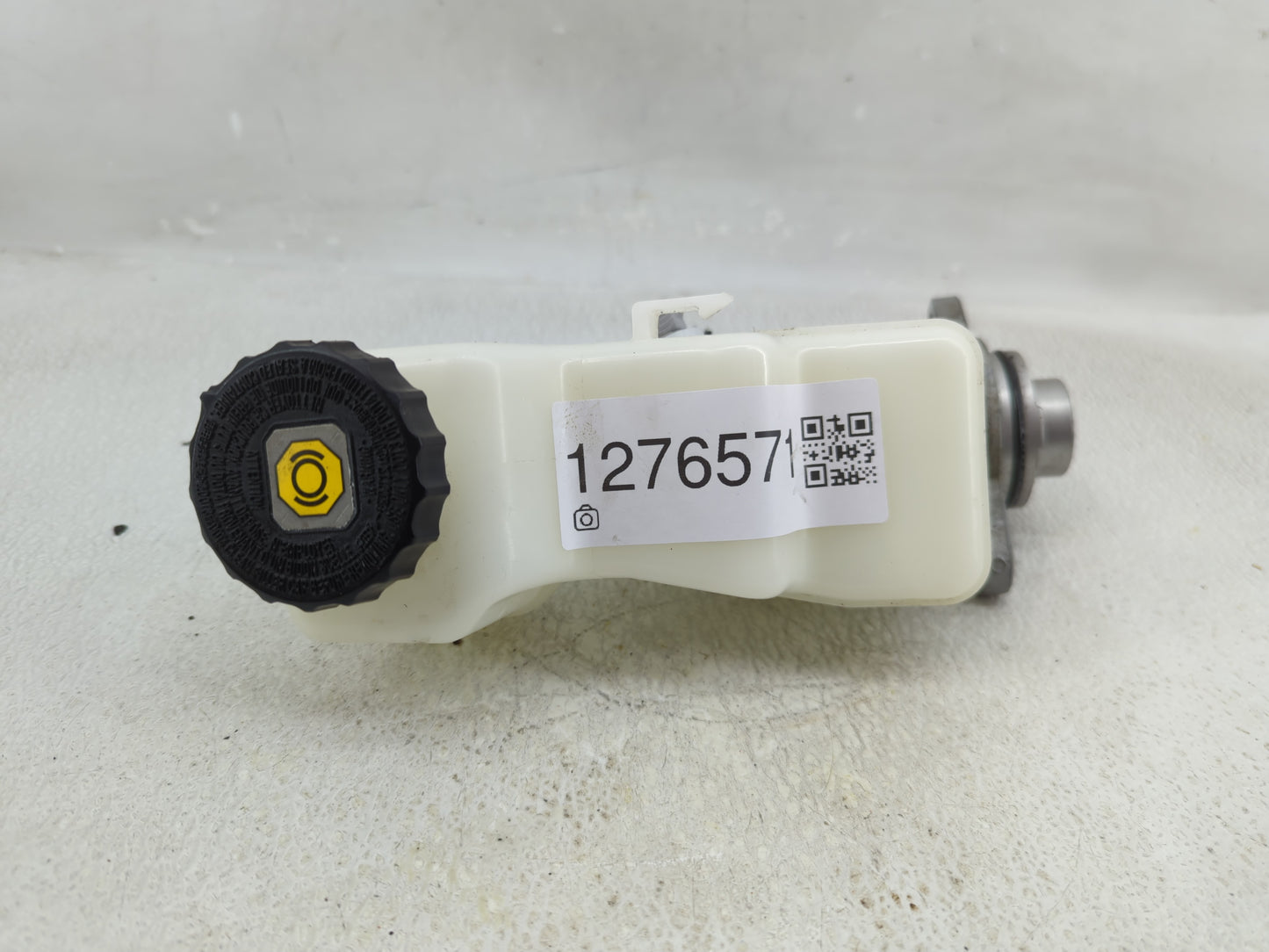 2019-2022 Toyota Corolla Brake Master Cylinder 1276571 - Oemusedautoparts1.com