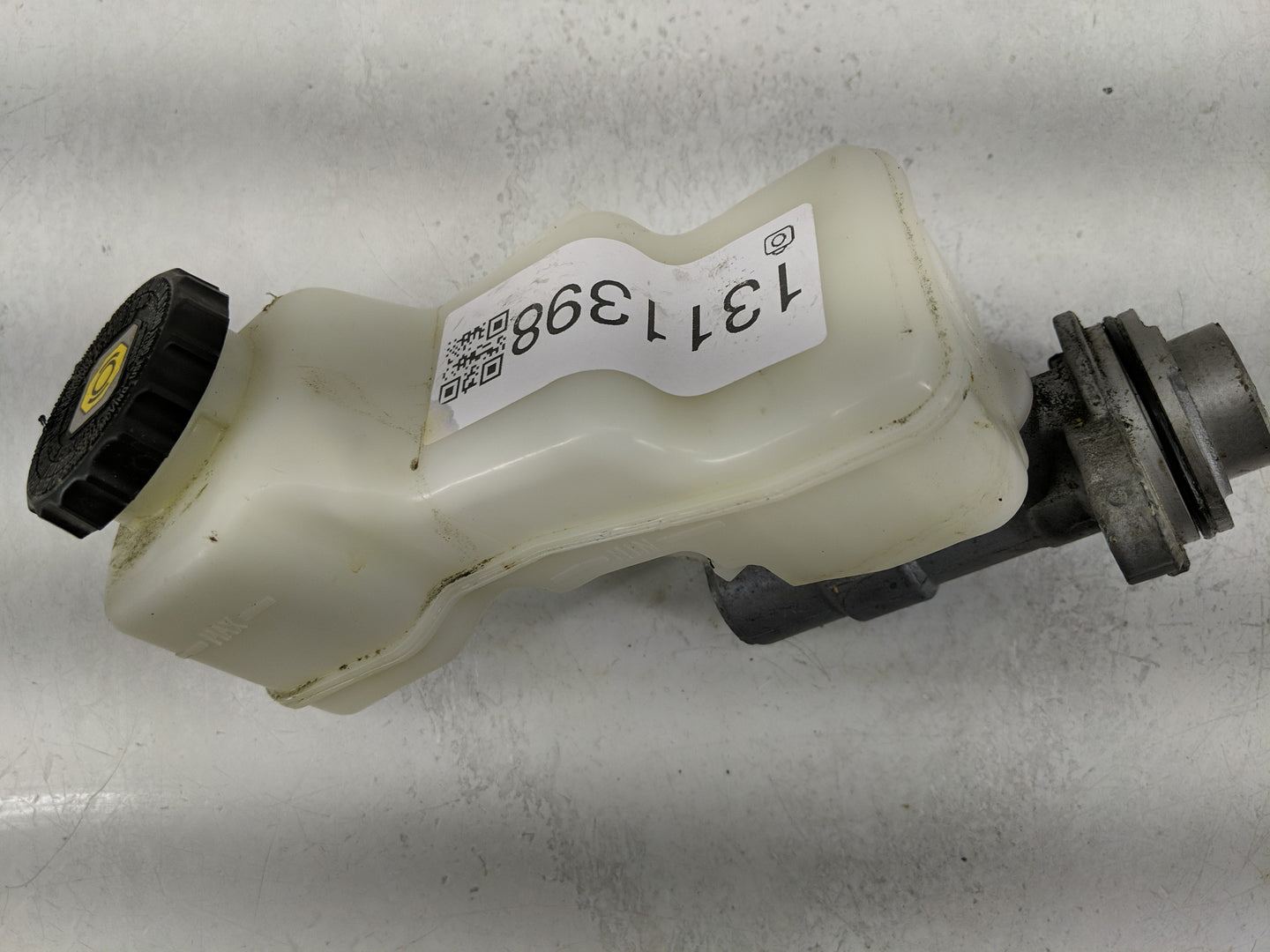 2019-2022 Toyota Corolla Brake Master Cylinder 1311398 - Oemusedautoparts1.com