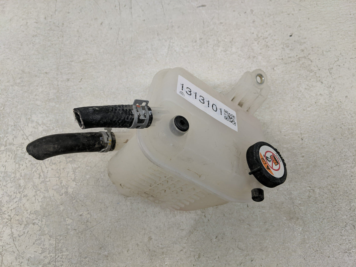 2019-2022 Toyota Corolla Radiator Coolant Overflow Expansion Tank Bottle - Oemusedautoparts1.com