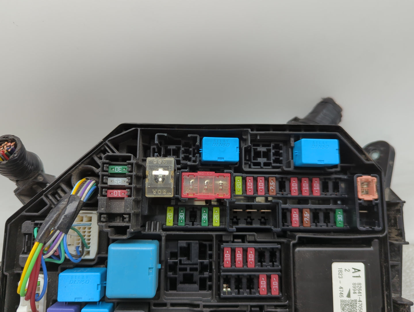 2020-2022 Toyota Corolla Fusebox Fuse Box Panel Relay Module P/N:82641-47050-A Fits Fits 2020 2021 2022 OEM Used Auto Parts 