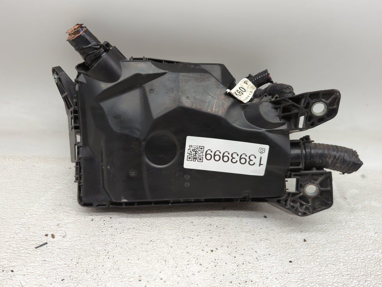 2020-2022 Toyota Corolla Fusebox Fuse Box Panel Relay Module P/N:82641-47050-A Fits Fits 2020 2021 2022 OEM Used Auto Parts 