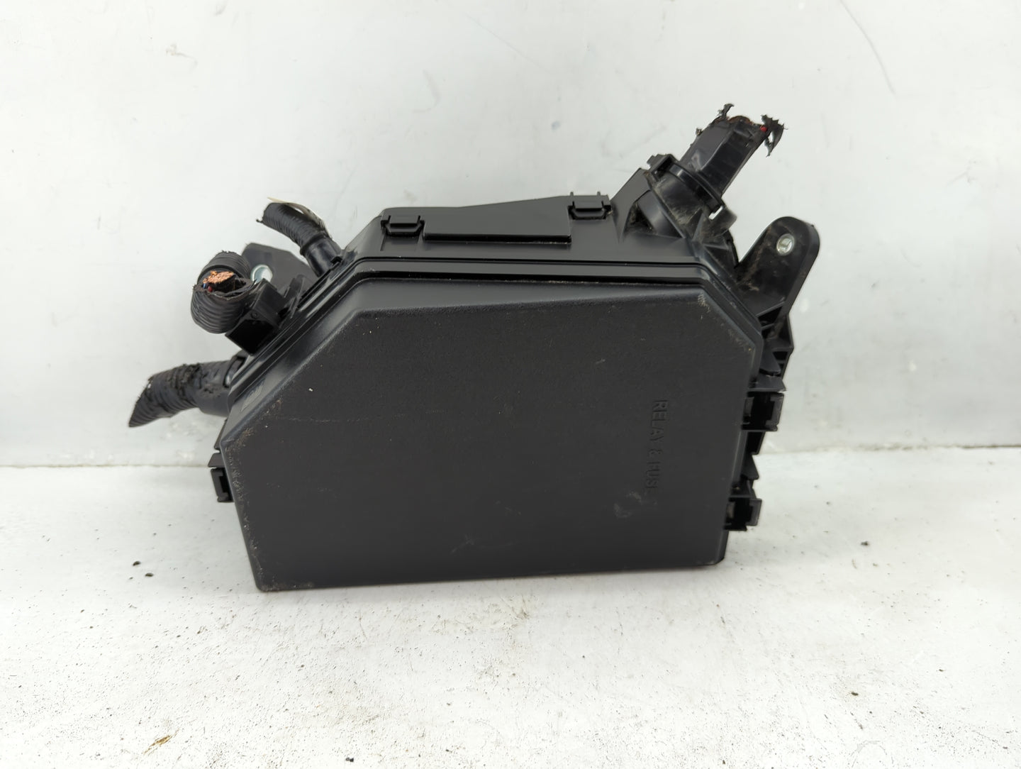 2020-2022 Toyota Corolla Fusebox Fuse Box Panel Relay Module P/N:82641-47050-A Fits Fits 2020 2021 2022 OEM Used Auto Parts 