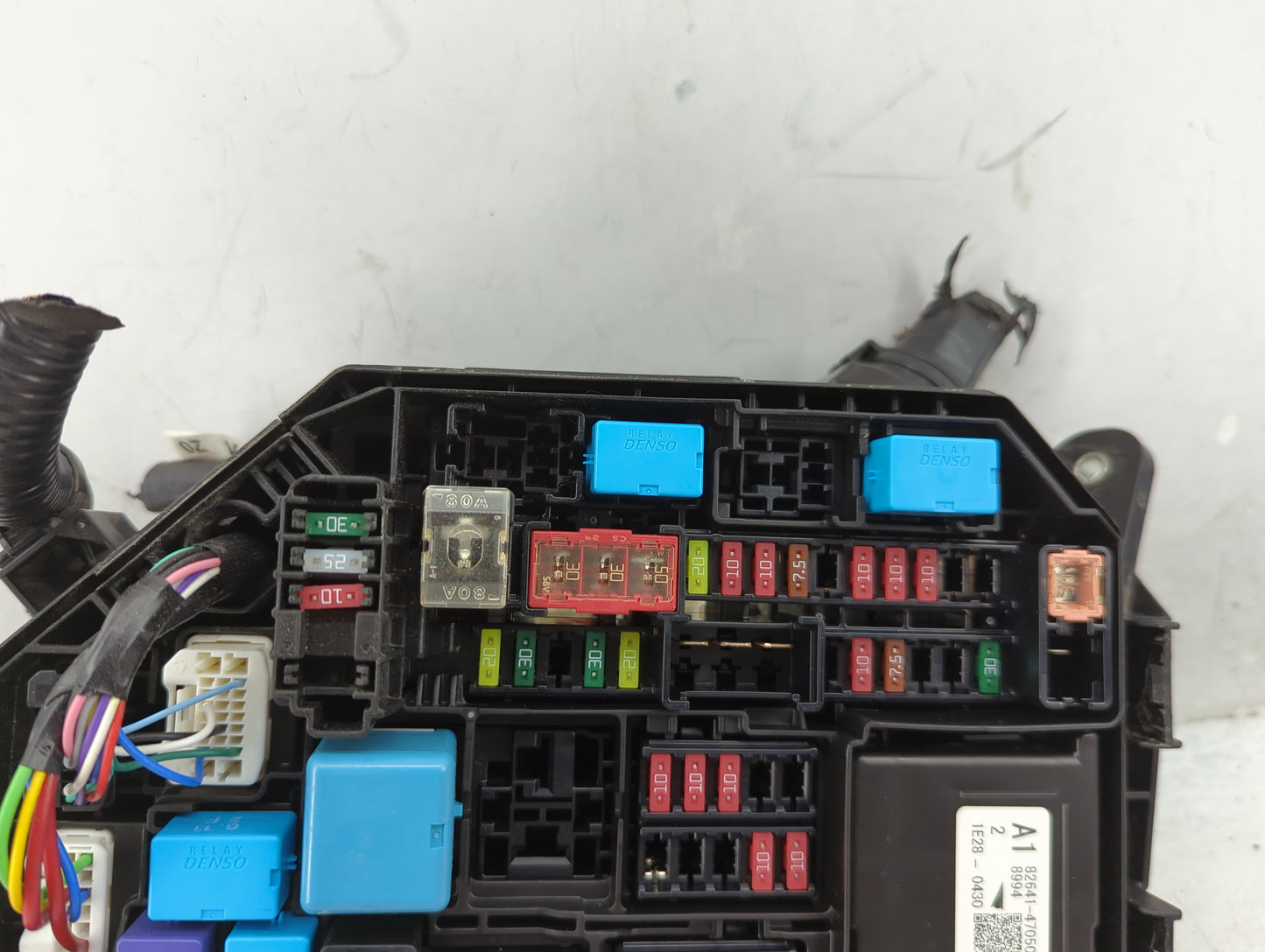 2020-2022 Toyota Corolla Fusebox Fuse Box Panel Relay Module P/N:82641-47050-A Fits Fits 2020 2021 2022 OEM Used Auto Parts 