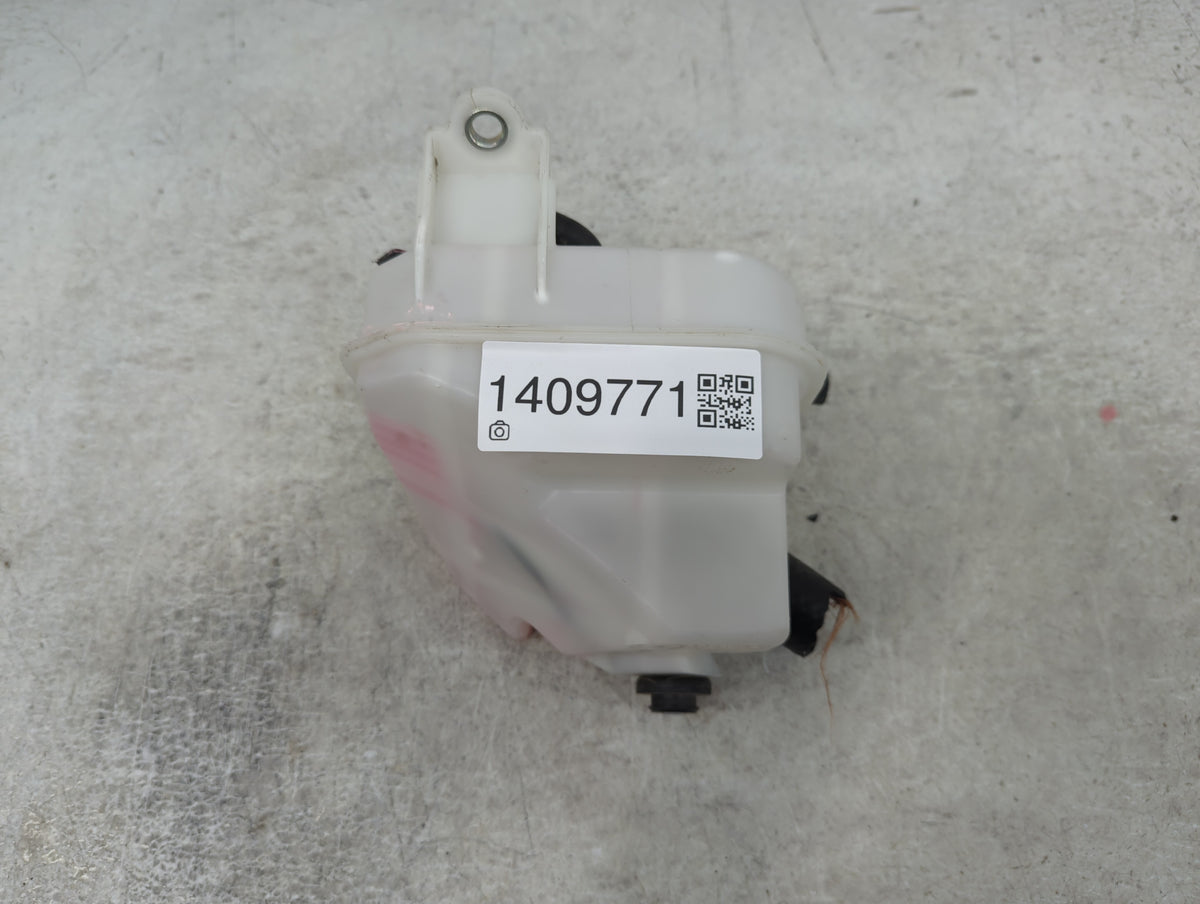 2019-2022 Toyota Corolla Radiator Coolant Overflow Expansion Tank Bottle 1409771 - Oemusedautoparts1.com