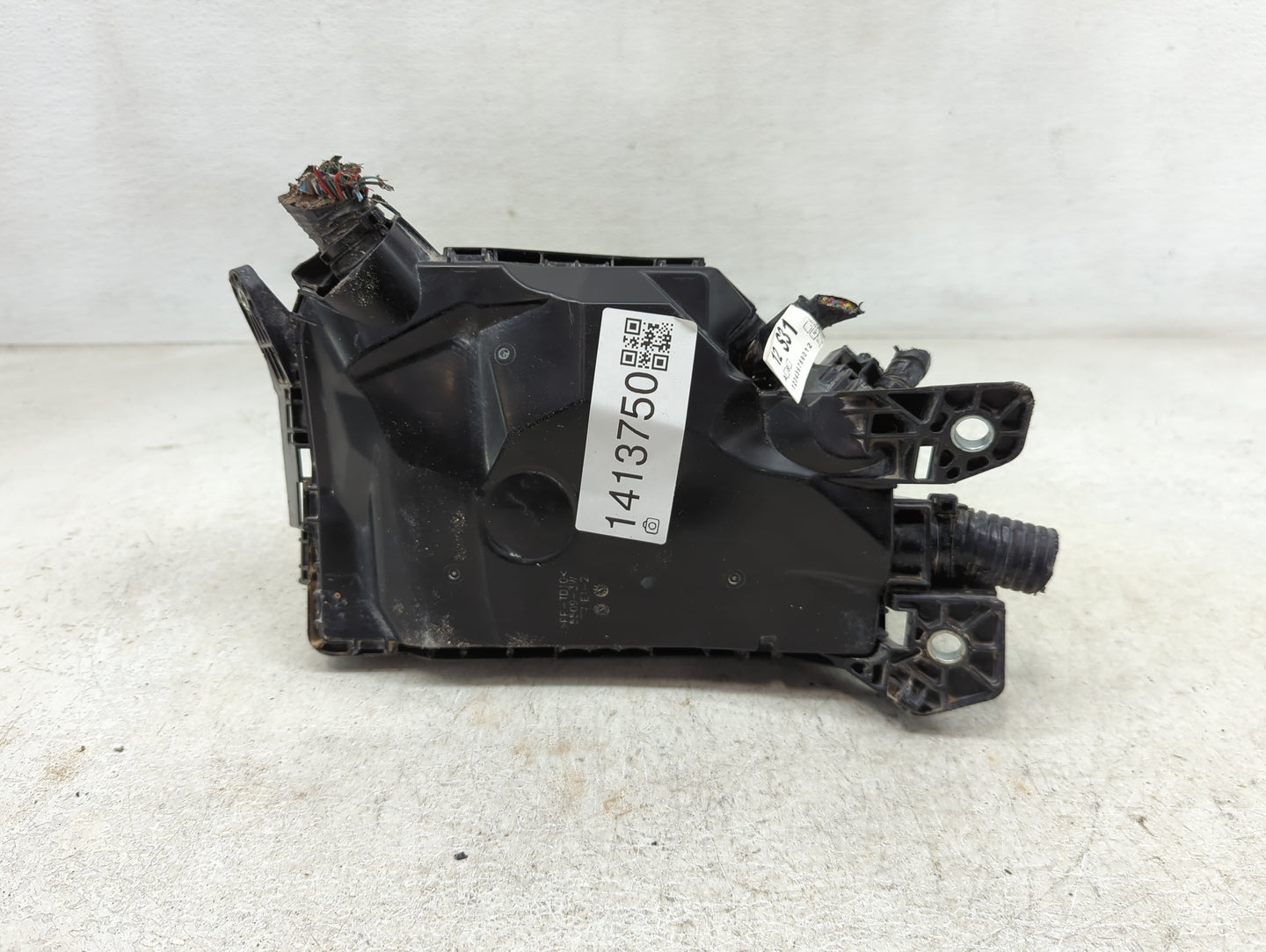 2020-2022 Toyota Corolla Fusebox Fuse Box Panel Relay Module P/N:82641-47050-A Fits Fits 2020 2021 2022 OEM Used Auto Parts 