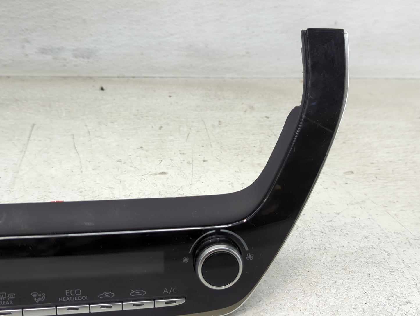 2022 Toyota Corolla Climate Control Module Temperature AC/Heater Replacement P/N:55900-02D50 Fits OEM Used Auto Parts - Oemu