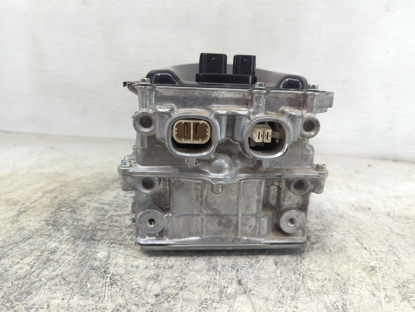 2020 Corolla Ac Dc Power Control Module Accessory Computer Power Inverter - Oemusedautoparts1.com