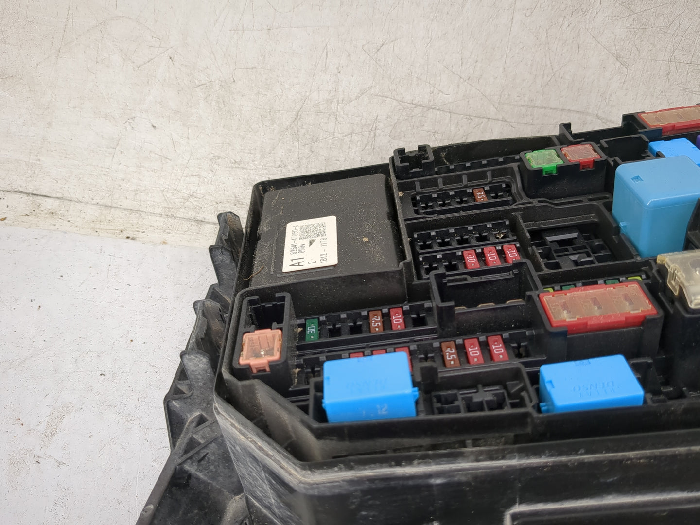 2020-2022 Toyota Corolla Fusebox Fuse Box Panel Relay Module P/N:82662-02A00 Fits Fits 2020 2021 2022 OEM Used Auto Parts - 