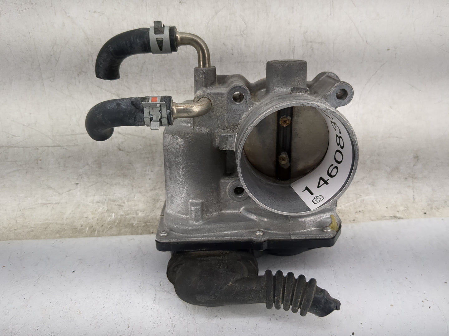 2020-2022 Toyota Corolla Throttle Body P/N:22030-0T130 Fits Fits 2013 2014 2018 2019 2020 2021 2022 OEM Used Auto Parts - Oe