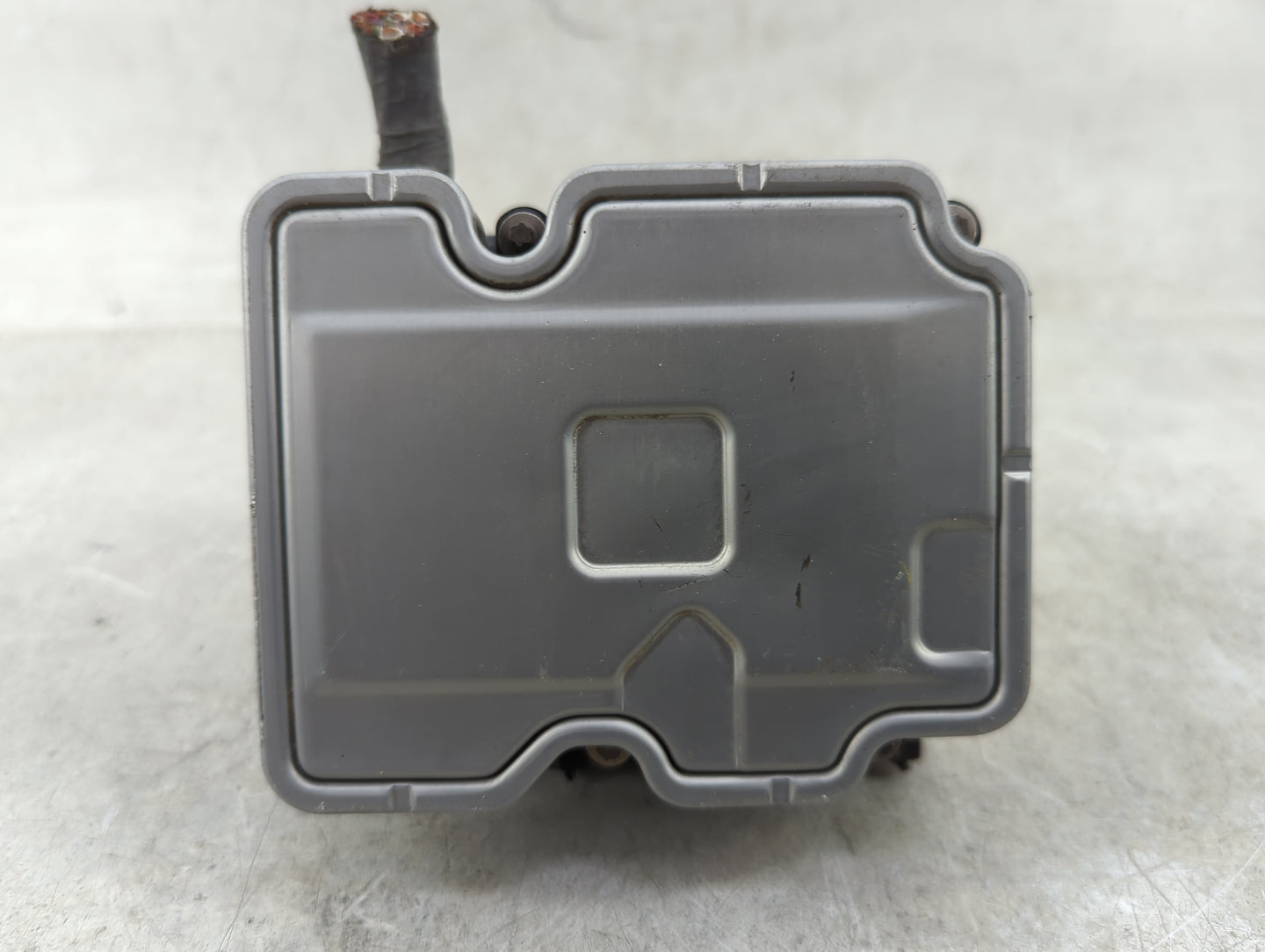 2020-2022 Toyota Corolla ABS Pump Control Module Replacement P/N:0265957015 3330A20065 Fits Fits 2020 2021 2022 OEM Used Aut