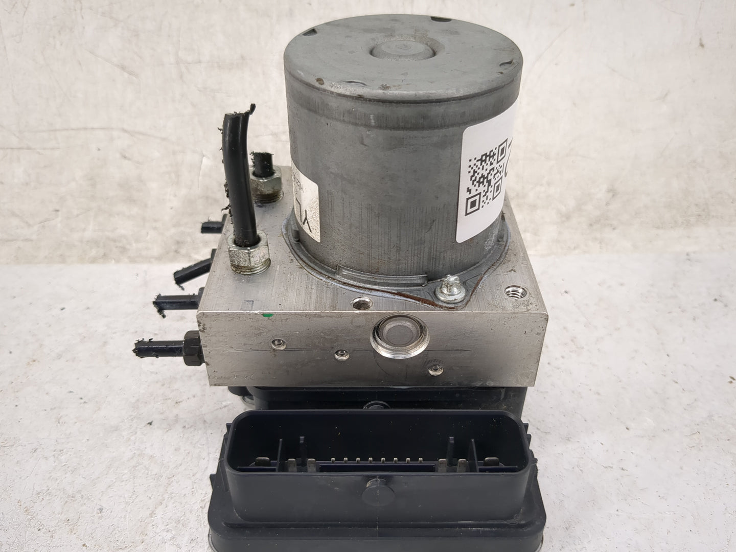 2020-2022 Toyota Corolla ABS Pump Control Module Replacement P/N:3330A20065 0265957015, 0265258315 Fits Fits 2020 2021 2022 
