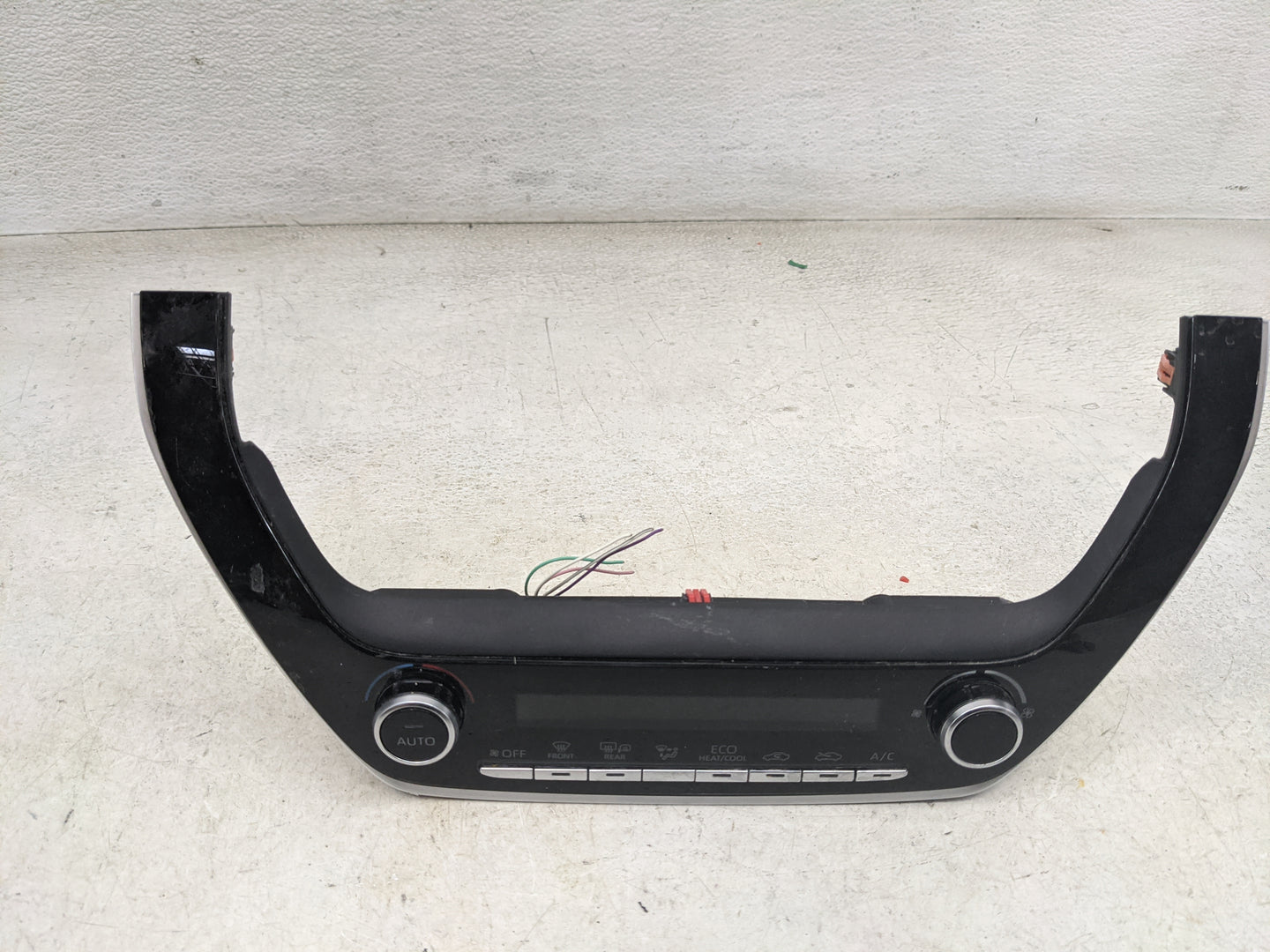 2022 Toyota Corolla Climate Control Module Temperature AC/Heater Replacement P/N:75K714 Fits OEM Used Auto Parts - Oemusedau