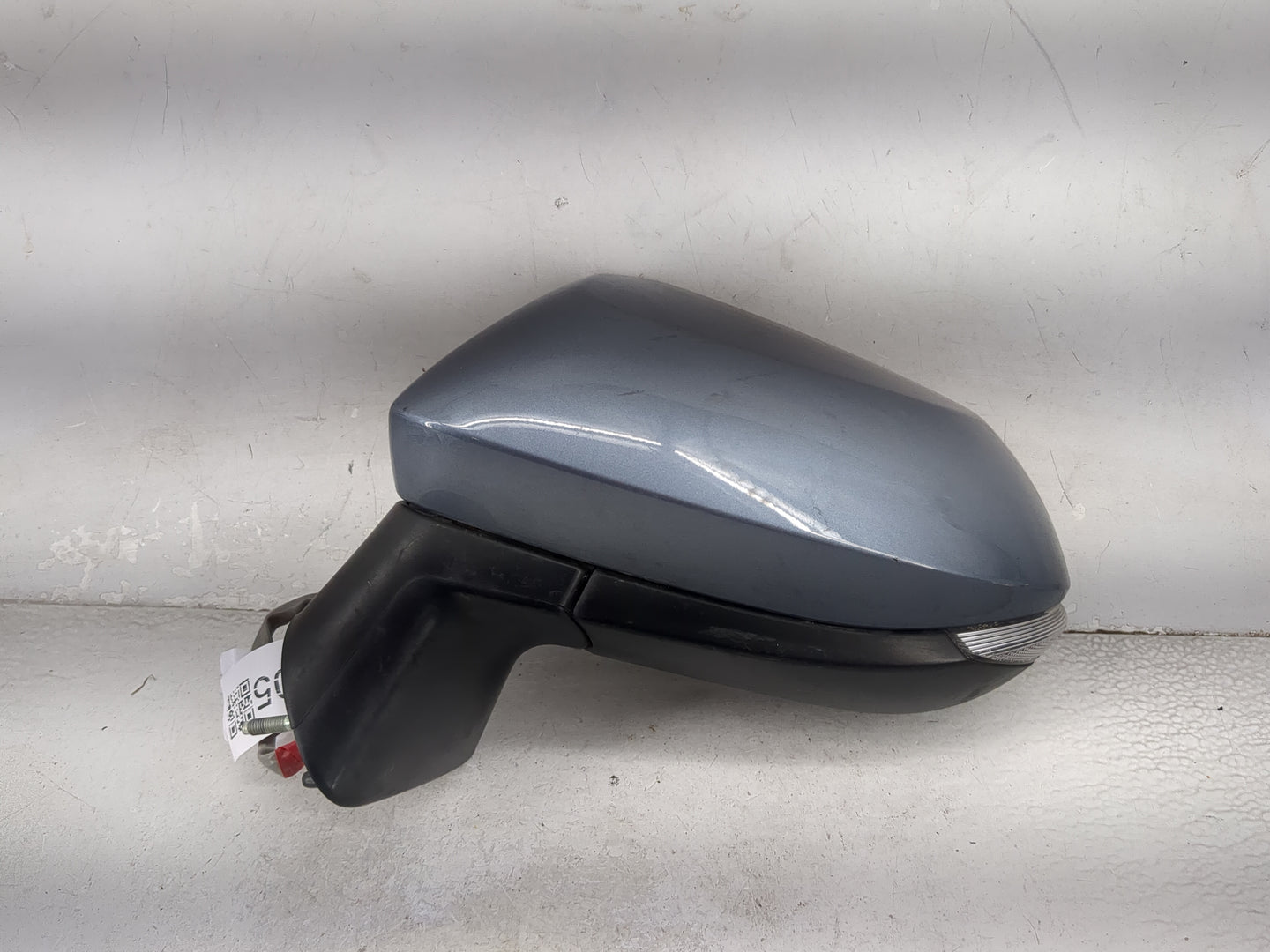 2019-2022 Toyota Corolla Driver Side View Mirror - Left Door Mirror OEM Used - Oemusedautoparts1.com