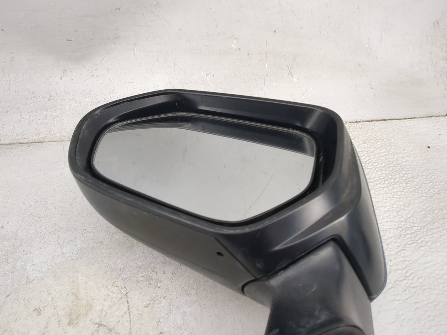 2019-2022 Toyota Corolla Driver Side View Mirror - Left Door Mirror OEM Used - Oemusedautoparts1.com