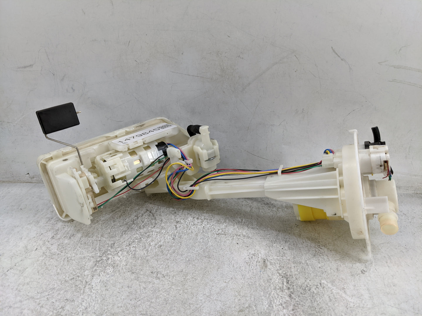 Toyota Corolla Electrical Gas Fuel Pump Assembly 1479845 - Oemusedautoparts1.com