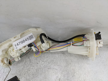 Toyota Corolla Electrical Gas Fuel Pump Assembly 1479845