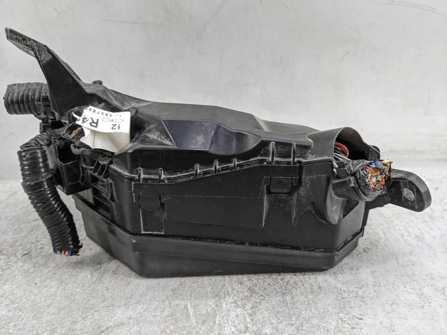 2020-2022 Toyota Corolla Fusebox Fuse Box Panel Relay Module P/N:82641-47050-A Fits Fits 2020 2021 2022 OEM Used Auto Parts 