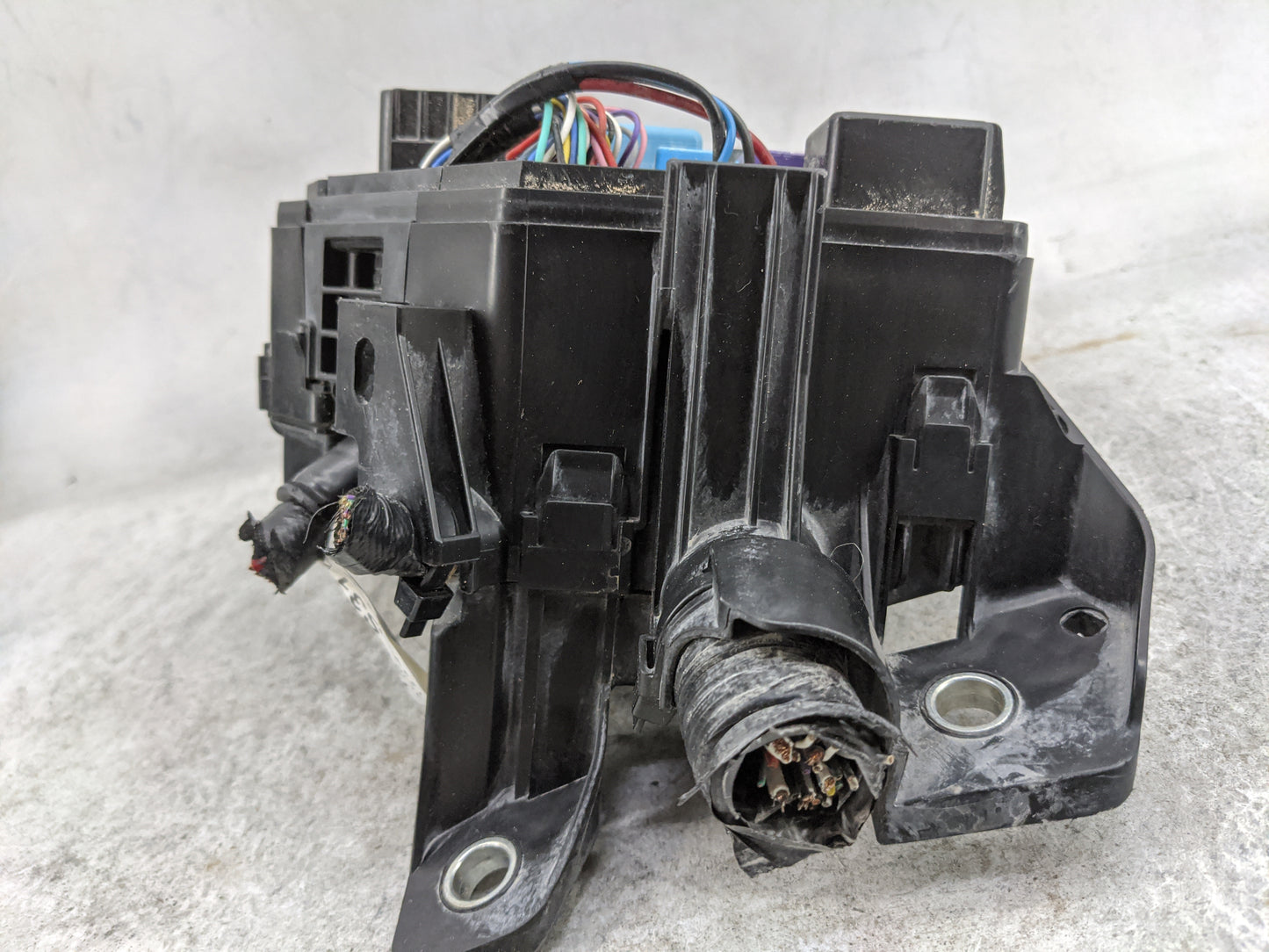 2020-2022 Toyota Corolla Fusebox Fuse Box Panel Relay Module P/N:1475-3W Fits Fits 2020 2021 2022 OEM Used Auto Parts - Oemu