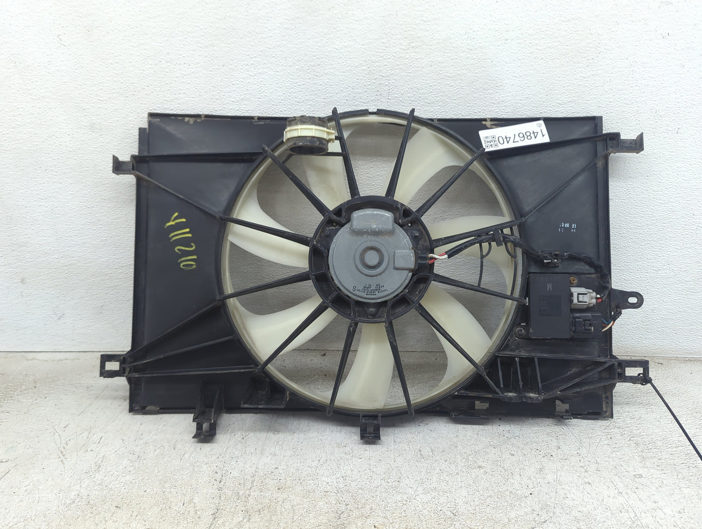 2020-2022 Toyota Corolla Electric Radiator Cooling Fan Motor Assembly P/N:16363-37130 168000-8180 Fits Fits 2020 2021 2022 O