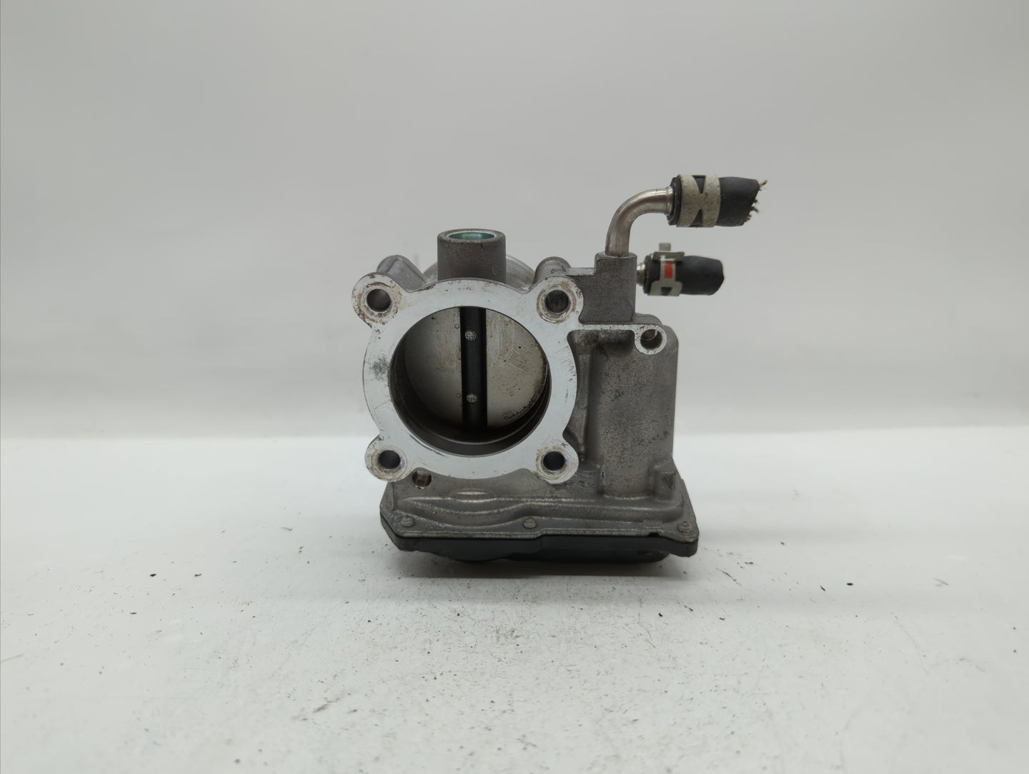 2022 Toyota Corolla Throttle Body P/N:22030-0T130 22030-37040 Fits Fits 2013 2014 OEM Used Auto Parts - Oemusedautoparts1.co