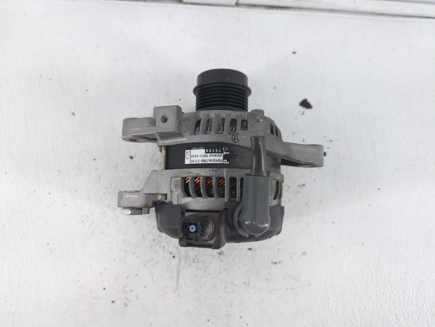 2020-2022 Toyota Corolla Alternator Replacement Generator Charging Assembly Engine OEM P/N:27060-37240 27060-F2010 Fits OEM 